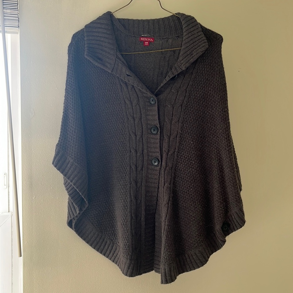 Poncho sweater